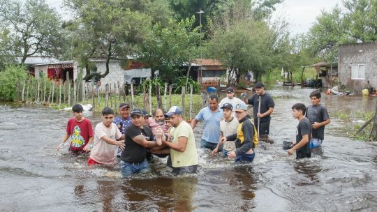 flooding-wreaks-havoc-in-tucuman-province