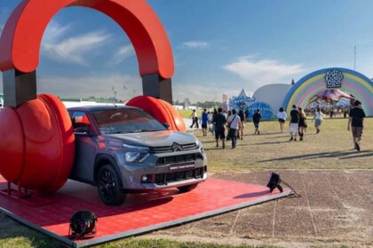 lollapalooza-argentina-2026:-citroen-presento-el-c4-hibrido-y-desplego-experiencias-para-el-publico