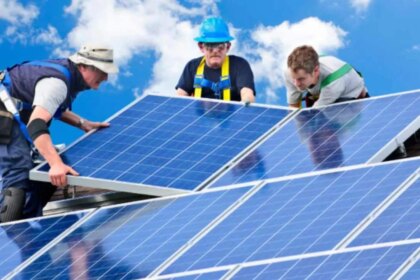 la-guerra-que-«empuja»-al-sol:-el-inesperado-beneficio-colateral-para-las-energias-renovables