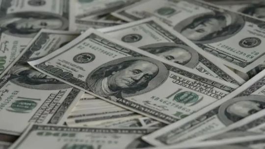 analistas-anticipan-un-ajuste-gradual-del-dolar-en-los-proximos-meses