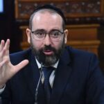 argentina’s-ambassador-to-israel-says-200-tourists-stranded,-100,000-residents-facing-missile-threat