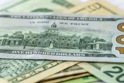 a-cuanto-cerro-el-dolar-hoy,-lunes-23-de-marzo