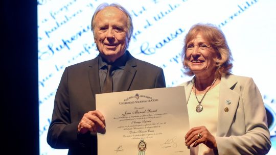 catalan-musician-joan-manuel-serrat-says-during-argentina-trip-that-individualism-leads-‘to-the-abyss’