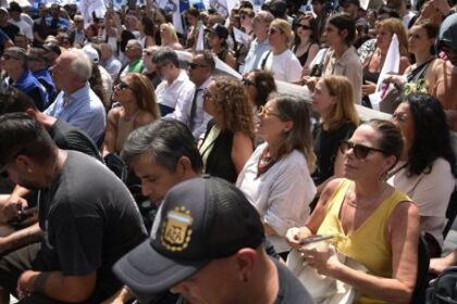 milei-signs-labour-reform-introducing-new-rules-on-contracts,-strikes-and-severance