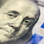 sin-bancos-por-el-feriado-largo,-como-comprar-dolares-este-lunes-23-de-marzo