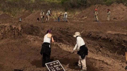 la-hermana-de-las-mellizas-carranza-le-pide-a-milei-que-no-deje-de-buscar-a-los-desaparecidos