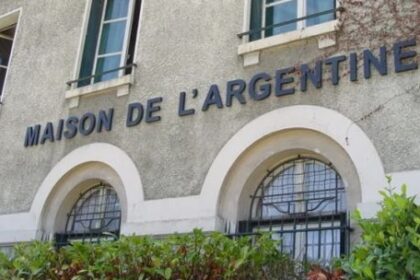 paris-campus-steps-in-after-argentine-residence-removes-dictatorship-plaque