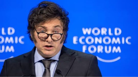 nueva-encuesta-nacional:-la-desaprobacion-a-milei-llega-al-64%-y-ocho-de-cada-diez-argentinos-no-llegan-a-fin-de-mes