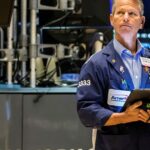 alivio-financiero:-el-riesgo-pais-cae-por-debajo-de-los-600-puntos-y-vuelven-a-subir-las-acciones