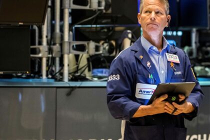 alivio-financiero:-el-riesgo-pais-cae-por-debajo-de-los-600-puntos-y-vuelven-a-subir-las-acciones
