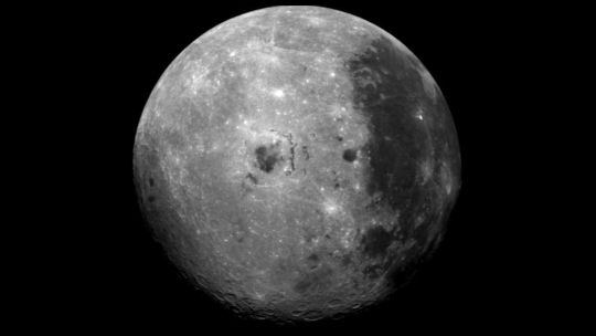 la-nasa-proyecta-una-base-permanente-en-la-luna:-el-ambicioso-plan-para-habitar-el-polo-sur-lunar