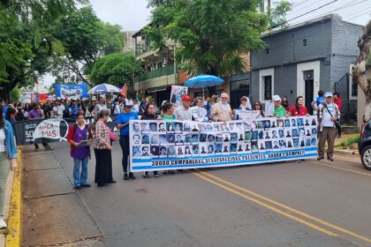 a-50-anos-del-golpe,-posadas-marcho-por-memoria,-verdad-y-justicia-con-un-recorrido-por-ex-centros-clandestinos