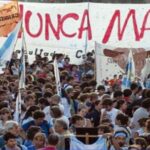 marchas-en-todo-el-pais-por-el-24-de-marzo:-plazas-colmadas-y-movilizaciones-masivas-en-distintas-ciudades