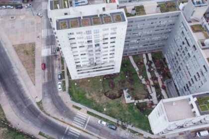 evacuaron-nuevamente-a-las-familias-de-la-torre-a-del-complejo-de-parque-patricios-por-un-posible-colapso