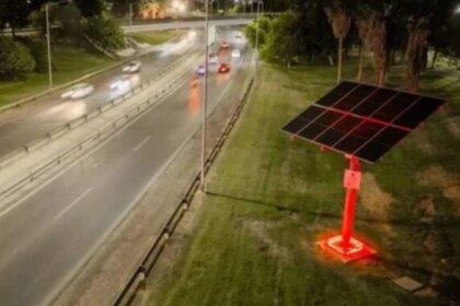 inauguran-la-primera-ruta-solar-de-argentina:-iluminacion-100%-con-energia-limpia