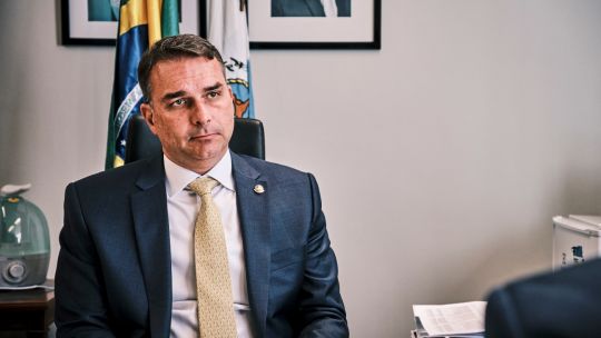 flavio-bolsonaro-inches-ahead-of-president-lula-in-brazil-election-poll