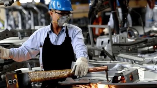 fuerte-suba-de-la-informalidad-en-el-mercado-laboral:-“el-43%-de-los-ocupados-esta-en-informalidad-laboral”