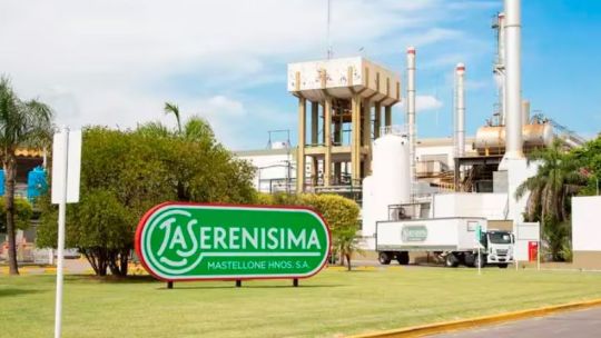 la-serenisima-queda-en-manos-de-arcor-y-danone:-que-cambia-en-el-sector-lacteo