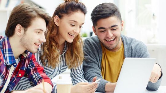 el-mercado-laboral-argentino-cambia-de-logica:-crece-la-busqueda-de-estabilidad-y-cae-la-rotacion-de-empleo