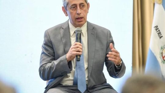 crisis-en-el-gobierno-de-corrientes:-renuncio-el-ministro-de-hacienda-tras-el-escandalo-por-los-descuentos-docentes