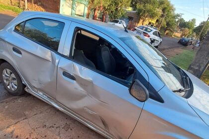 obera-|-un-menor-termino-lesionado-tras-impactar-con-su-moto-contra-un-auto