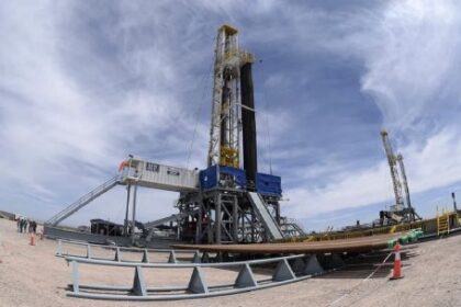 eurnekian-apuesta-por-palermo-aike-y-presenta-un-plan-para-exportar-gnl-a-traves-de-chile