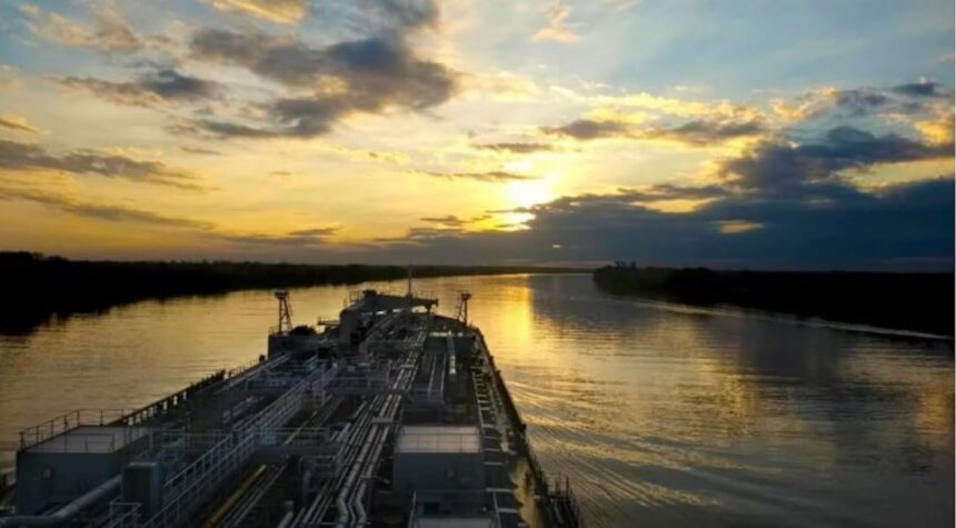 empresas-de-estados-unidos-buscan-ingresar-al-negocio-de-la-hidrovia-parana-paraguay-y-crece-la-disputa-en-una-licitacion-clave