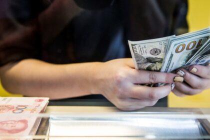 dolar-ccl-hoy:-a-cuanto-cotiza-este-jueves-26-de-marzo