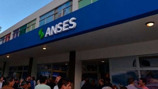 calendario-anses:-quienes-cobran-sus-haberes-este-jueves-26-de-marzo