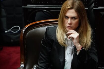 de-delcy-rodriguez-a-toviggino:-la-insolita-defensa-de-lilia-lemoine-a-adorni-que-dejo-atonitos-a-un-periodista-y-un-dirigente-de-izquierda