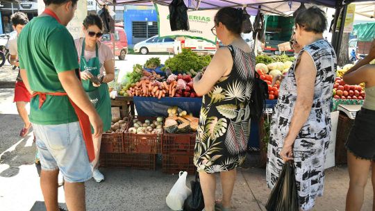 la-inflacion-esperada-bajo-a-33,5%-anual,-pero-subio-la-prevision-para-marzo-al-4%