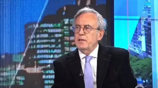 juan-luis-bour:-“argentina-trata-de-no-recurrir-a-los-mercados-internacionales-y-limitar-la-colocacion-de-deuda-afuera”