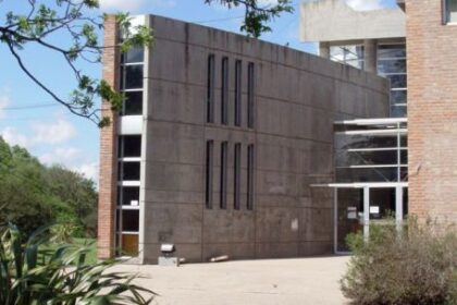 la-universidad-nacional-de-rio-cuarto-salio-del-ranking-qs-2026-y-profundiza-su-caida-internacional