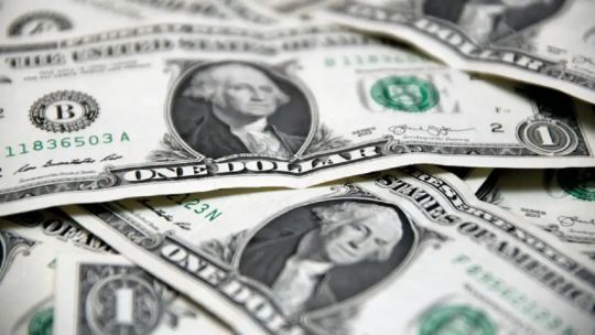 “el-gobierno-viene-comprando-dolares,-pero-el-problema-es-que-lo-que-compra-va-al-pago-de-deudas”