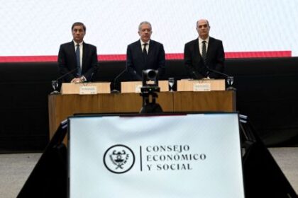 el-gobernador-de-santiago-del-estero,-elias-suarez,-critico-al-gobierno-nacional:-“cierre-de-industrias-y-ausencia-de-politicas-publicas”