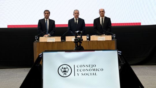 el-gobernador-de-santiago-del-estero,-elias-suarez,-critico-al-gobierno-nacional:-“cierre-de-industrias-y-ausencia-de-politicas-publicas”