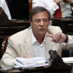 zago-pidio-la-renuncia-de-adorni:-“tiene-que-dar-un-paso-al-costado-y-no-perjudicar-al-gobierno”
