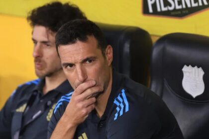 lionel-scaloni-define-la-lista-para-el-mundial:-cuales-son-los-plazos-y-el-plan-de-la-seleccion