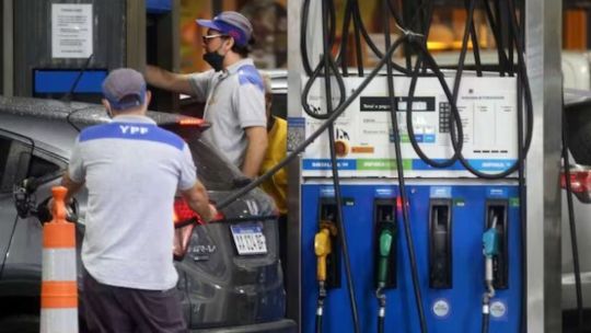 las-ventas-de-combustibles-cayeron-1,7%-en-febrero,-el-volumen-mas-bajo-para-el-mes-desde-2021