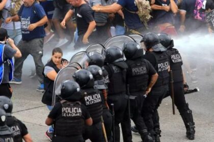 la-protesta-es-prioridad:-la-fiscalia-dictamino-que-el-protocolo-antipiquetes-oficial-es-inconstitucional