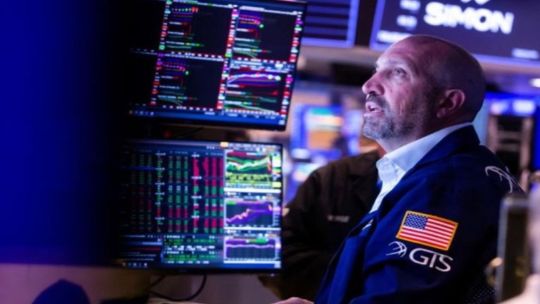 el-riesgo-pais-se-consolida-bajo-los-600-puntos-en-una-jornada-de-estabilidad-financiera