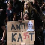 estudiantes-en-la-calle-y-combustibles-por-las-nubes:-chile-estalla-contra-el-ajuste-de-kast