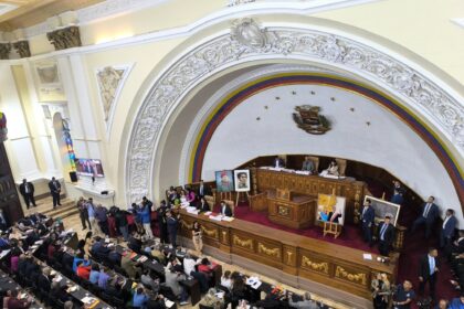 an-aprueba-ley-de-minas-hasta-el-articulo-55-y-sanciona-ley-de-aceleracion-de-tramites