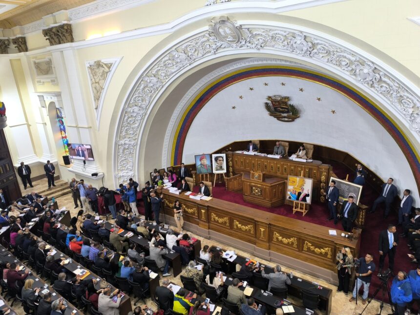 an-aprueba-ley-de-minas-hasta-el-articulo-55-y-sanciona-ley-de-aceleracion-de-tramites