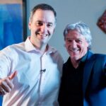 causa-adorni-|-la-psa-allano-la-tv-publica-para-buscar-los-contratos-del-periodista-que-habria-pagado-el-vuelo-del-jefe-de-gabinete-a-uruguay