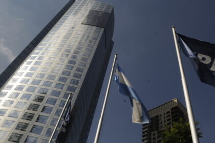 juicio-por-ypf:-la-justicia-de-eeuu-anulo-la-condena-y-la-argentina-evita-pagar-mas-de-us$-16.000-millones
