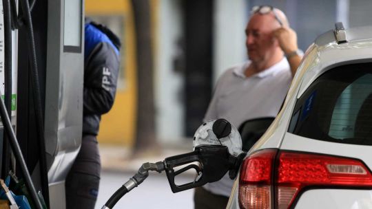 ypf,-puma,-shell,-axion:-el-precio-de-la-nafta-en-la-ciudad-de-buenos-aires-hoy,-viernes-27-de-marzo