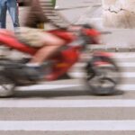 iba-sin-casco-y-adelanto-por-la-derecha:-por-que-perdio-el-juicio-tras-un-grave-siniestro-vial