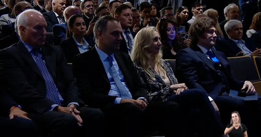 el-fiscal-pidio-una-bateria-de-medidas-de-prueba-para-investigar-el-patrimonio-del-jefe-de-gabinete-manuel-adorni