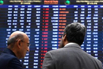 el-riesgo-pais-cierra-en-610-puntos-basicos-impactado-por-el-alza-del-petroleo-y-la-tasa-de-ee-uu.